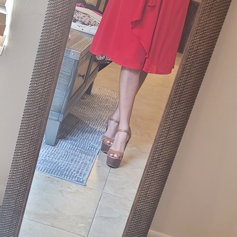 Dress - Picture 3 of 3